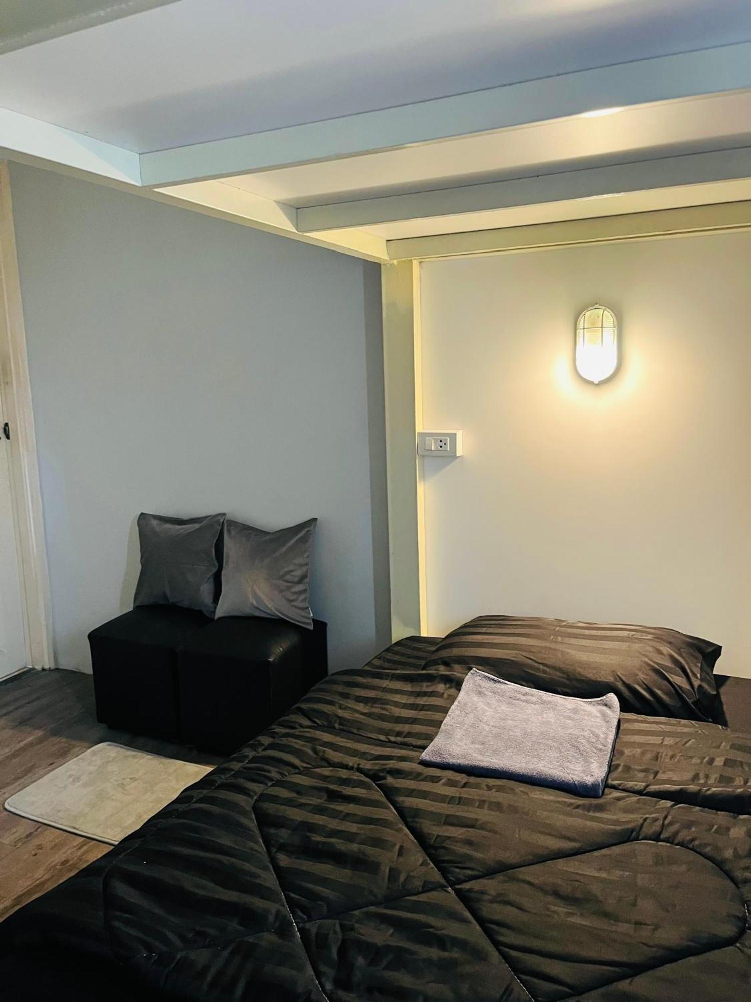 Patone Hostel Пра Након Си Аютая Екстериор снимка