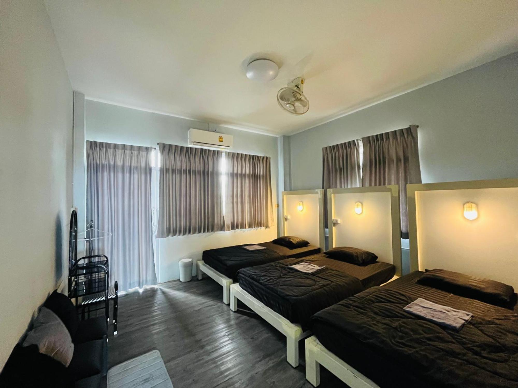 Patone Hostel Пра Након Си Аютая Екстериор снимка